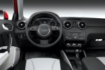 Интерьер Audi A1 2011