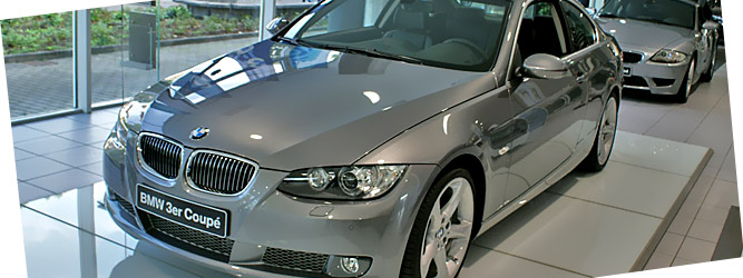 В автосалонах Германии прошла премьера нового BMW 335i Coupe