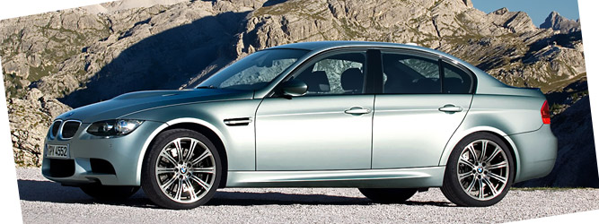 Компания BMW официально представила новый спортивный седан M3