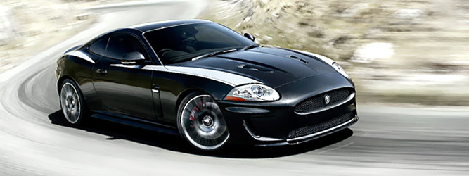 Компания Jaguar представила юбилейный спорткар XKR 75
