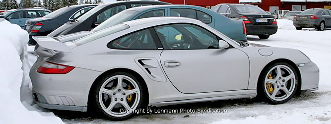 Обновлённый Porsche 911 GT2 засветился на севере европы.