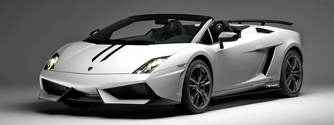 Новый Lamborghini Performante Spyder и ценник от 200 000 евро