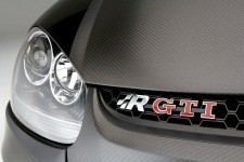Volkswagen Golf R GTI