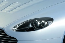 Aston Martin Vantage V12 RS