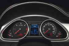 Салон Audi Q7 TDI V12