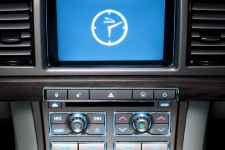 Новый Jaguar XF 2008