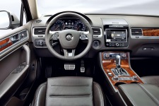 Интерьер Volkswagen Touareg 2011