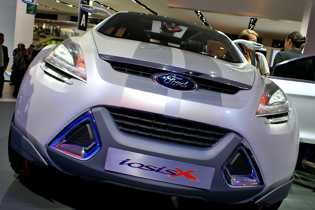Ford Iosis X