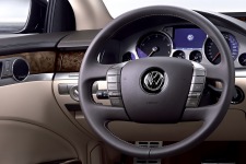 Volkswagen Phaeton 2011